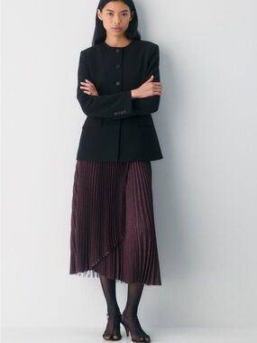 Aritzia burgundy print ladder skirt, size XL